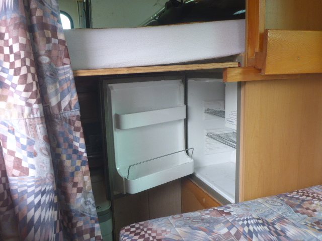 Geöffneter Elektrolux Kühlschrank